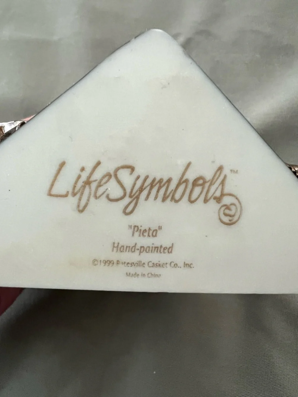Batesville Life Symbols Hand-Painted Pietà Mother Mary Statue 1999